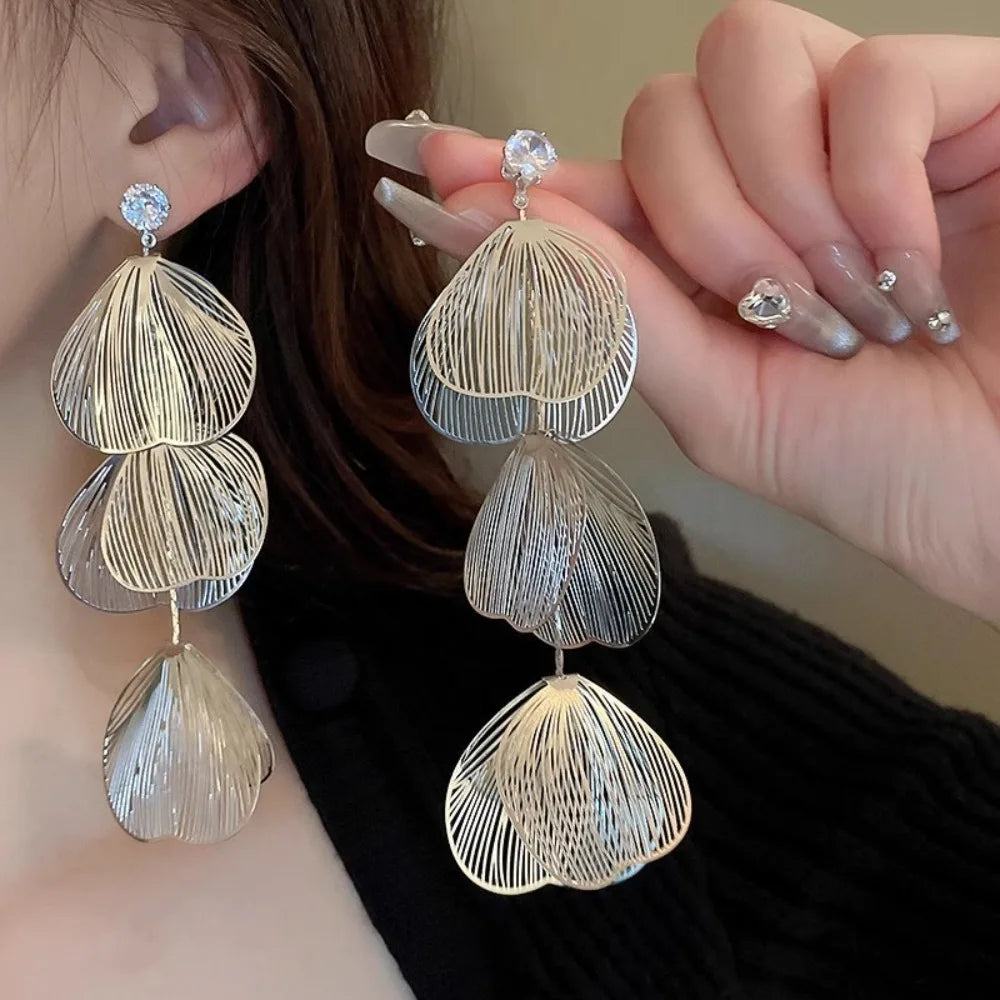 Ear Studs Flower Long Hanging Earrings Trendy Metal Petal Earrings Studs Elegant Retro Ginkgo Leaf Hollow Earrings Hipster
